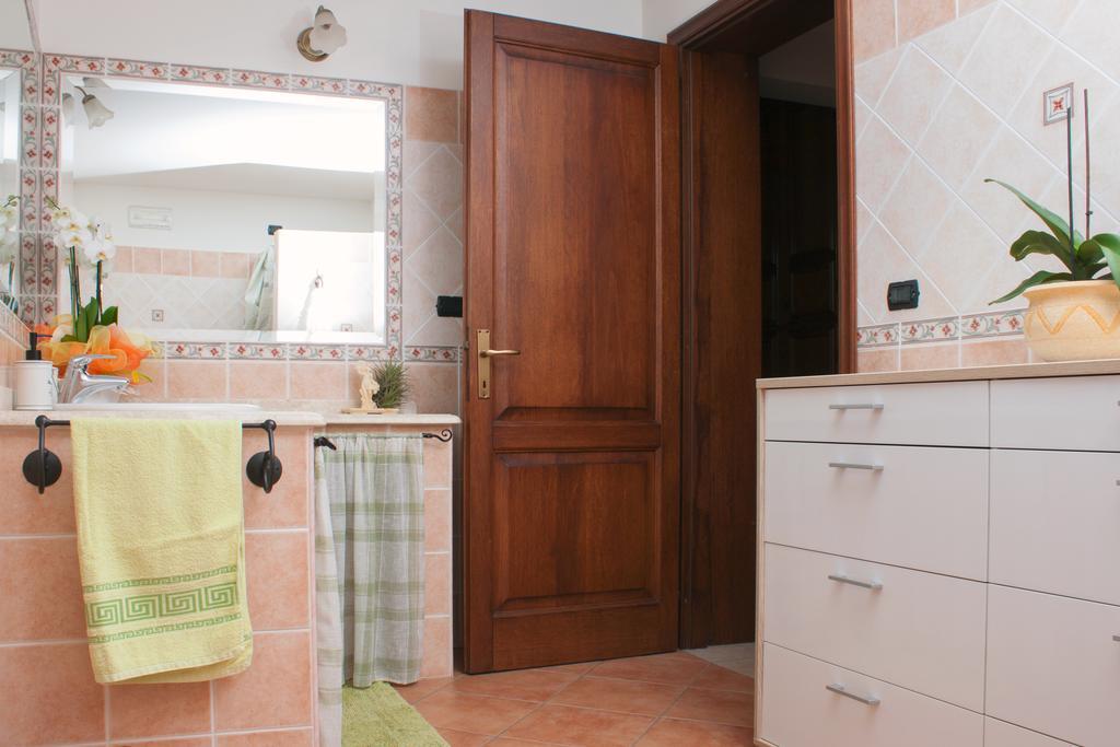 Il Vecchioliveto Di Ornella Bed & Breakfast Marrubiu ห้อง รูปภาพ